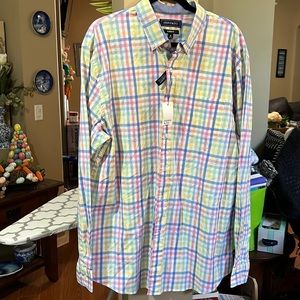 NWT Mens Crown and Ivy pastel plaid button down